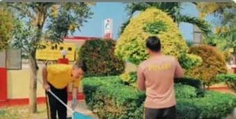 Kegiatan kurve kali ini difokuskan pada penataan taman. Mulai dari membersihkan halaman, memotong rumput, hingga merapikan tanaman hias dilakukan jajaran Polsek Bonai Darussalam